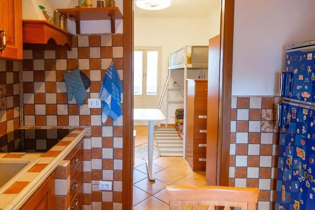 Apartment Top Floor Studio, Central & Quiet Naples