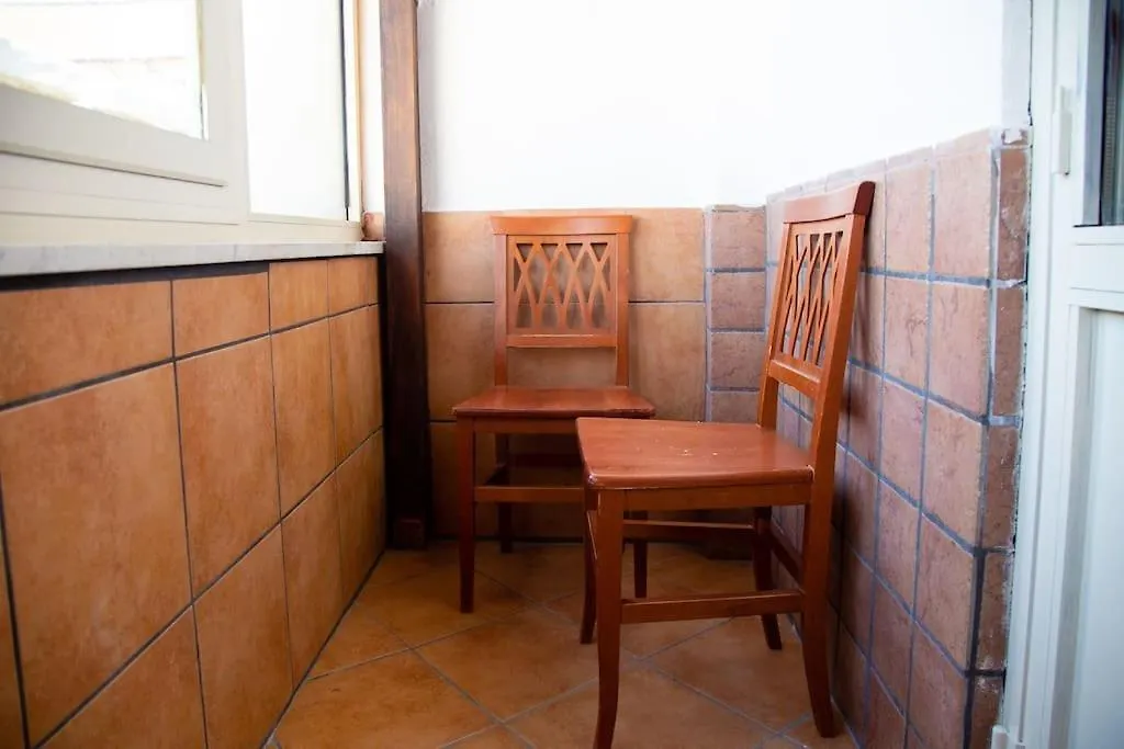 Top Floor Studio, Central & Quiet Naples Apartment