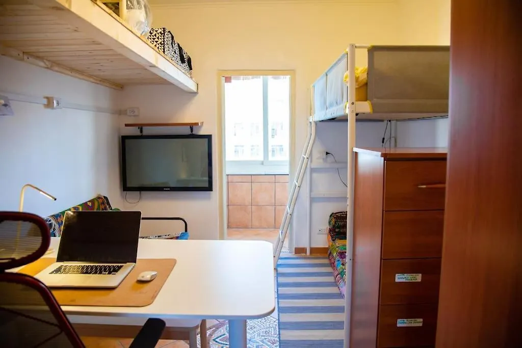 Top Floor Studio, Central & Quiet Naples