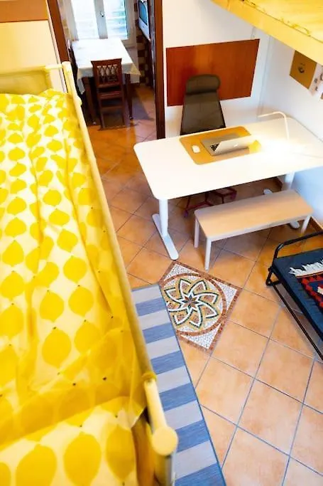 Apartment Top Floor Studio, Central & Quiet Naples