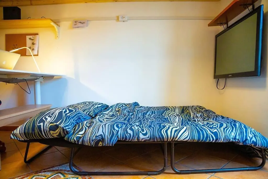 Top Floor Studio, Central & Quiet Naples Apartment