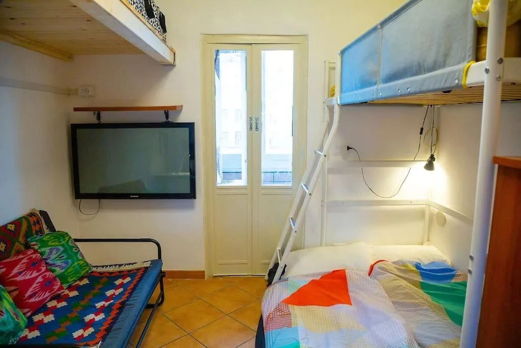 Top Floor Studio, Central & Quiet Naples Apartment